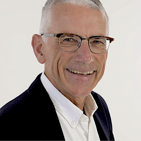 TOM HAAK